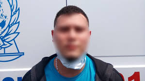 Tras haber llegado deportado de Estados Unidos, la @PNCSV arrestó a Pablo  Quinteros, a este sujeto se le atribuyen al menos cinco homicidios, la  detención fue hecha por INTERPOL El Salvador en