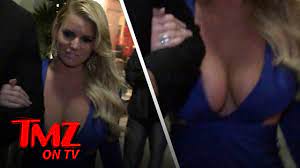 Jessica Simpson's Big Night Out… Of Her Top! | TMZ TV - YouTube