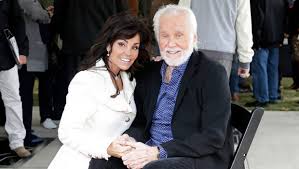 Because she didn't like his roasted chicken. Who Is Wanda Miller 5 Things To Know About Kenny Rogers Widow Hollywood Life