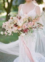 They created a really beautiful neutral. 49 Stunning Pastel Wedding Bouquets Weddingomania