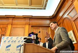 Сохранитьсохранить «familia tradiţională şi familia modernă» для последующего чтения. Referendumul Intern La Usr Se Pozitioneaza Sau Nu Pe Tema Initiativei Coalitiei Pentru Familie De Modificare A Definitiei Familiei In Constitutie Miza Revenirea Lui Nicusor Dan In Partid Hotnews Mobile