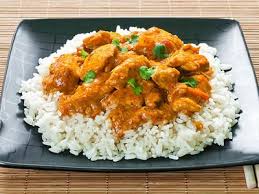 Hahnchen In Curry Sahne Sosse Auf Reis Rezept Rezept Hahnchen Curry Rezept Einfache Gerichte Schnelle Rezepte Mit Reis