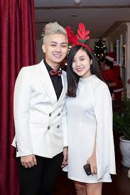 Anh từng giành 1 giải cống hiến và được công chúng việt nam đặc biệt chú ý sau khi giành giải quán quân chương trình truyền hình thực tế gương mặt thân. Tá»«ng Ä'á»•i Nghá»‡ Danh Ä'á»ƒ Trá»Ÿ Láº¡i Ca Hat Hoáº¡t Ä'á»™ng Cá»§a Hoai Lam Tháº¿ Nao Baogiaothong Vn