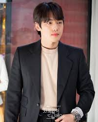 Offtopic jan 05 2021 8:58 am come here for kim jung hyun after watching time & mr queen.love his acting there! Crash Landing On You Co Stars Kim Jung Hyun And Seo Ji Hye Reunite As A Couple In Dinner Mate Kpophit Kpop Hit