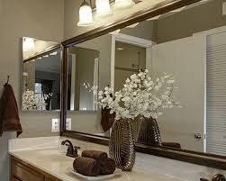 Place this mirror over your vanity or on a side wall. Michigan Custom Mirrors Michigan Custom Bathroom Mirrors Michigan Custom Mirrored Closets Michigan Decorative Wall Mirrors Henderson Glass