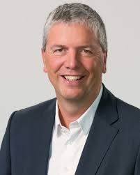 Dr. Niels Bosse wird neuer Geschäftsführer Personal & Organisation der  Volkswagen Group Retail Deutschland