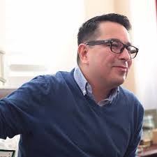 Lin Thomas Email & Phone Number