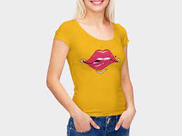 Download Girl Wearing T Shirt Free Mockup Look