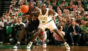 Kevin garnett will be inducted into the naismith memorial basketball hall of fame this week. Butterfly Effect Wie Der Trade Von Kevin Garnett Zu Den Celtics Die Nba Veranderte