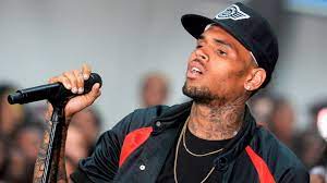 Chris Brown contre Warner Bros: pourquoi le chanteur réclame-t-il 500  millions de dollars? | RTL Info