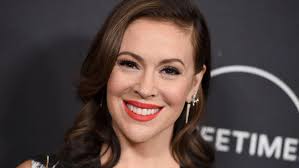 Tonight, however, his romantic fortunes may be about to change when alyssa milano, our favorite charmed one, joins my name is earl (8 pm/et, nbc). Charmed Zauberhafte Hexen Was Machen Alyssa Milano Co Heute