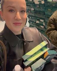 Overflowing with good things. 💘