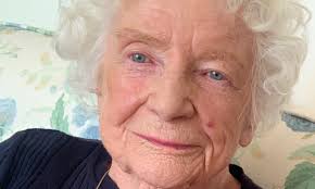 Marjorie Clare's Instagram, Twitter & Facebook