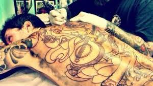 Con buena parte de su cuerpo tatuado, marcelo tinelli posee una notoria pasión por el arte de los tatuajes. Cuantos Tatuajes Tiene Marcelo Tinelli