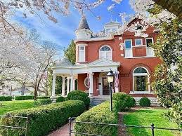Historical Homes On Instagram Franklin Tennessee 1896 For Sale 2 595 000 4 Bed 4 Bath 4 505sqft 4 Acre 932 W Main St In 2020 House Styles Acre Home