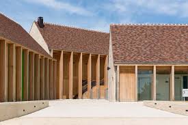 Laureat De L Equerre D Argent 2015 Maison De Sante Bernard Quirot Architecte Architecture De Facade Architecte Modele Architecture