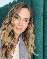 Julie Benz's Instagram, Twitter & Facebook