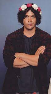 Looking For Bob Morley Haircut Model Ideas You Can Find Plenty Of Styles On The Internet It Is Not Difficult To Find Bob Morley Bellamy The 100 The 100 Show