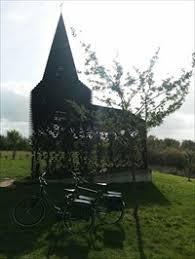 De kerk kreeg de naam 'reading between the lines' omdat je vanuit verschillende hoeken, een totaal verschillende visueel beeld kreeg. Reading Between The Lines Borgloon Belgium Official Local Tourism Attractions On Waymarking Com