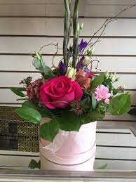 Send roses , carnations , lilies for all occasions like birthdays , anniversaries , funerals. Florist Choice Hat Box Blooms Of Belfast Belfast Northern Ireland