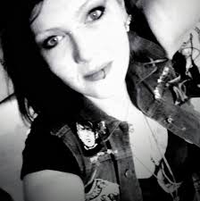 Tucson Artist Seeks Like-Minded Connections