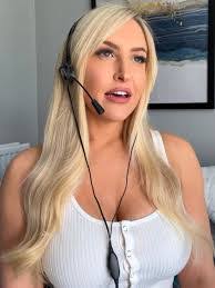 Corina Shaffer's Instagram, Twitter & Facebook