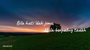 Bila cinta didusta hati mula gelisah hilang kekasih hati hidup jadi merana insan jadi idaman kini dimilik orang cinta yang diimpikan putus di tengah jalan terpaksa mengalah mengapa menyinta andainya tak setia tak usahlah bercinta jika. Screen Bila Cinta Didusta Lirik Lagu Lirik Lagu