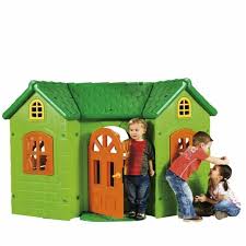 Nettoyer et entretenir le mobilier de jardin en contrairement à ce que l'on pourrait croire, les meubles en plastique ne sont pas inaltérables et les. Maison Enfant Jardin Pour Le Bonheur De Vos Enfants