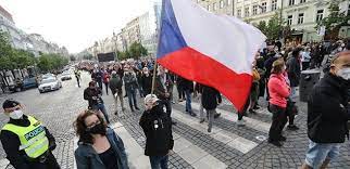 Retweeted by milion chvilek pro demokracii. Milion Chvilek Na Vaclavaku Demisi Benesove A Zalobu Na Prezidenta Pro Velezradu Parlamentnilisty Cz Politika Ze Vsech Stran