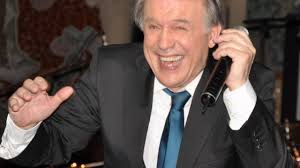 El padre de salvatore adamo no escatimó esfuerzos para poder dar a su hijo la mejor educación posible. Salvatore Adamo El Tiempo Se Detiene Fotos Actuales En Espanol Youtube