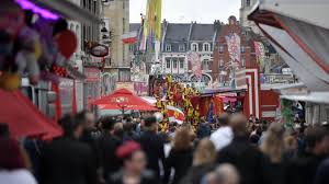 Messe en plein air, suivie, à 11h, de la bénédiction. Cambrai Au 15 Aout Pas De Cortege Mais Une Fete Foraine