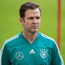 Mit hansi flick steht künftig ein neuer cheftrainer an der seitenlinie bei der deutschen fußballnationalmannschaft. J Gulzdz4y1rmm