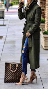 Voir plus d'idées sur le thème manteau femme, mode, femme. Pin By Belghoula Lila On Clothing Fashion Forward Outfits Fashion Jeans Pumps