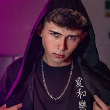 Instagram photo by Adrian Florez • Jul 1, 2023 at 11:11 AM