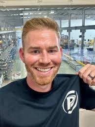 Linda Cloud's Instagram, Twitter & Facebook