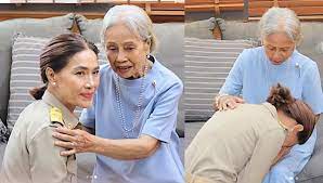 Лалана конторанин / jieb lalana kongtoranin / ลลนา ก้องธรนินทร์. à¸— à¸ª à¸”à¸‚à¸­à¸‡à¸Š à¸§ à¸• à¸• à¸™ à¸™à¸— à¸”à¸² à¸à¸£à¸²à¸šà¸‚à¸­à¸žà¸£à¹à¸¡ à¹ƒà¸™à¸§ à¸™à¹€à¸‚ à¸²à¸£ à¸šà¸•à¸³à¹à¸«à¸™ à¸‡à¸™à¸²à¸¢à¸ à¸­à¸šà¸ˆ à¸ªà¸¡ à¸—à¸£à¸›à¸£à¸²à¸à¸²à¸£
