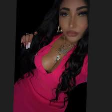 Kiara Nicholson (@prettyladykiki_) • Instagram photos and videos