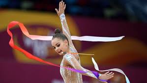 Она является серебряным призером чемпионата мира 2017 в многоборье. Dina I Arina Averiny Vyshli V Final Mnogoborya Na Olimpiade Gazeta Ru