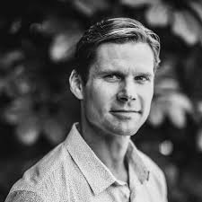 Meet the ʻĀkoʻakoʻa Team: Experts Leading Coral Reef Restoration