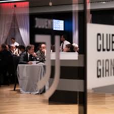 La juve omaggia umberto agnelli, nato il 1 novembre 1934. Gianni And Umberto Agnelli Club Vip Hospitality Juventus