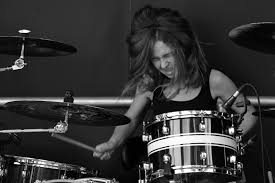 She is not dating anyone currently. Sina Drums National Performing Arts Funding Exchange