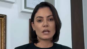 Michelle critica declaração de Lula sobre violência contra mulher