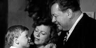 Sein ableben kam völlig unerwartet. Gotz Georges Schweres Familienerbe Vater Heinrich Starb Als Er Acht War Express De