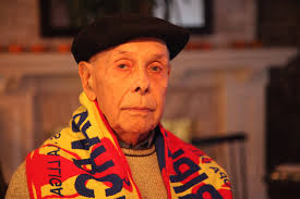 Today, Paola Uzcudun, granddaughter of the legendary Basque boxer Paulino  Uzcudun (1899-1985), met up in the restaurant of La Nacional, in the heart  of New York's Little Spain, with Rogelio Álvarez, one