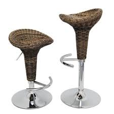 Maybe you would like to learn more about one of these? 1 X Bar Stools Rattan Bar Stool Brown Club Bar Chair Swiv Https Www Amazon Co Uk Dp B00bs5e0am Ref Cm Sw R Pi Tabouret Cuisine Tabouret Fauteuil Pivotant