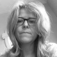 Lori Lundy (@halfastorylori)