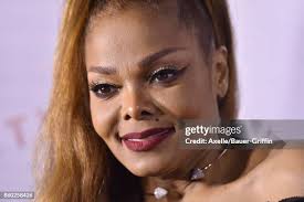 592 Janet Griffin Photos & High Res Pictures