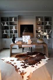 Kuhfell Teppich Ein Frischer Interieur Akzent Kuhfell Teppich Buro Eingerichtet Modernes Buro