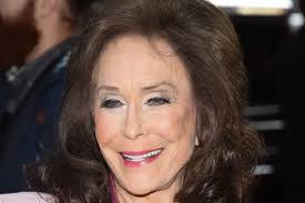 Loretta Lynn Misses Labor Day Concert Due to Fall