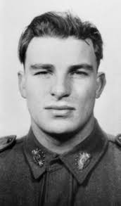 Bombardier Douglas Allan Chalmers (1918-1941)